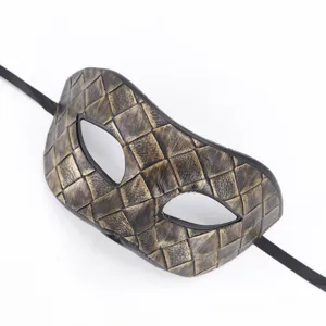 Masque de mascarade elegant en cuir tisse vintage noir or fete halloween detail vue