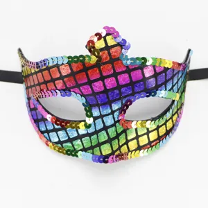 Bunte Pailletten Maske Regenbogen Gitter Party Augenmaske Detailansicht für Karneval Festival