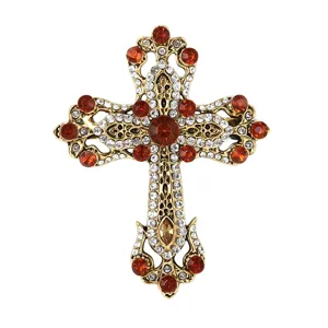 Vintage Strass Kreuz Brosche Anhänger, verzierte goldfarbene Metall Anzugjacke Anstecknadel.