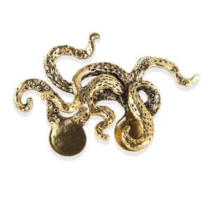 Vintage gold octopus brooch pin, retro animal lapel badge for men suit coat shirt decoration.