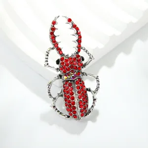 Exquisite vintage red rhinestone insect brooch, elegant stag beetle lapel pin fashion jewelry.