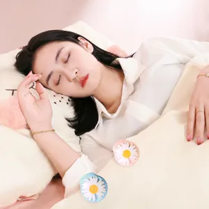 Needle-free quilt fastener clip duvet cover holder cute daisy design bedding accessory