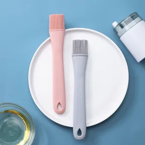 High Temperature Resistant Silicone Basting Brush Food Grade BBQ Baking Oil Brush Kitchen Cooking Utensils