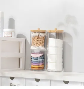Organisateur transparent de coton-tiges et disques démaquillants avec couvercle en bambou.