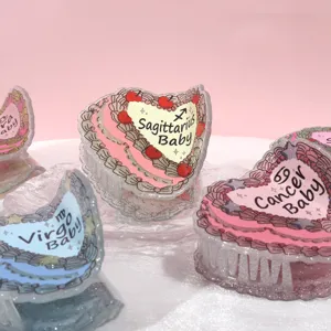 Niedliche Sternzeichen Herz Torte Acryl Haarklammer süßes Haaraccessoire für den Alltag.