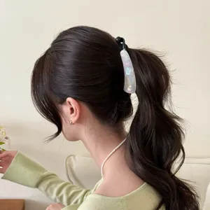 Koreanischer Stil Acetat gebogene Bananen Haarklammer Damen, Mode Pferdeschwanz Detail.