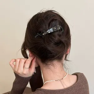 Elegante Acetat Haarklammer für Damen, schildpattfarbene vertikale Haarspange.