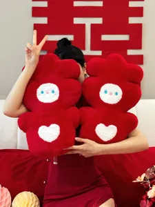 Rotes Pluesch Hochzeit Doppelglueck Kissen Set, chinesisches rotes Deko Kissen fuer das Brautbett.
