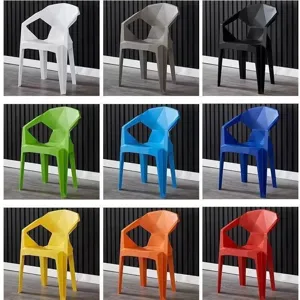 Verstärkter Kunststoff stapelbarer Stuhl modernes geometrisches Design Outdoor Sitzmöbel