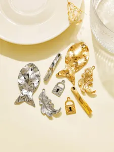 Edelstahl gehämmerte Anhänger Detail, Fisch Feder Schloss Charms DIY Schmuck Zubehör