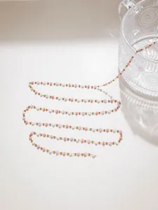 Edelstahl Perlenkette mit rosa Kristallen und Goldperlen für DIY Schmuck und Accessoires.