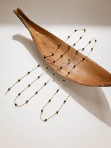 Edelstahl Goldkette mit schwarzen Perlen für DIY Schmuckherstellung und Bekleidungszubehör.