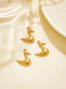 Goldfarbene Edelstahl Schwanen Anhänger Charms für DIY Schmuckherstellung und Accessoires.