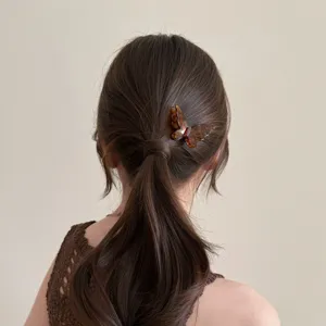 Braune Schildpatt Schmetterling Haarklammer für Damen, schickes Acetat Haarstyling Accessoire.
