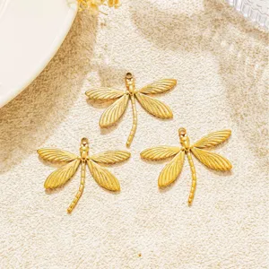 Goldene Edelstahllibellen-Anhänger für DIY-Schmuckherstellung und Schlüsselanhänger.