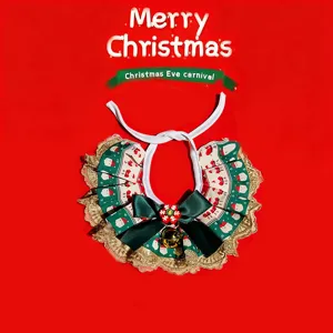 Weihnachten Haustier Latz mit Spitzenrüsche, grüner Schleife und Glocke für Hunde Katzen.