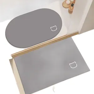 Minimalist grey diatomaceous earth bath mat, anti-slip absorbent floor mat for bathroom