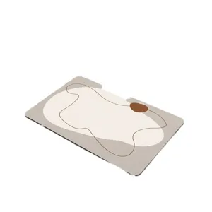 Minimalistische Kieselgur Badematte mit abstrakter Wabi-Sabi Linienkunst, rutschfester Teppich.