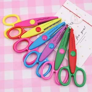 Children DIY Lace Craft Scissors Plastic Handle Metal Blade Wave Serrated Edge Craft Scissors For Clay Handcraft School Supplies