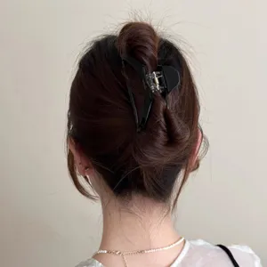 Große schwarze Acetat Haarklammer geometrisch hohl elegante Haarklammer für Damen Haarstyling Zubehör