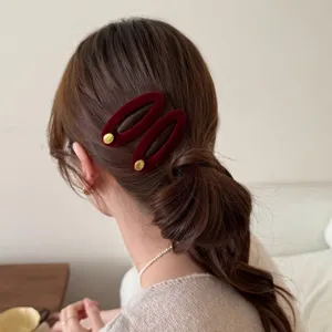 Koreanische rote Samt BB Haarnadel mit goldenem Knopf im Retro Stil fur Damenhaarspange
