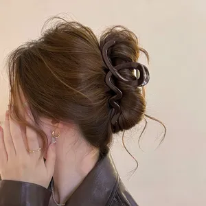 Damen Große Wellen Haarklammer Hohes Volumen Matt Schokolade Leopardenmuster Shark Haarklip Für Dickes Haar Elegante Haaraccessoires