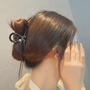 Süße Welpen Haarklammer für Damen, stilvoller Haargreifer für Dutt, neue Haarschmuck Accessoires.