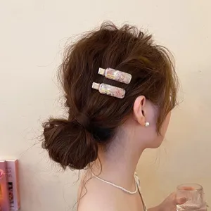 Modische Acetat Haarklammer für Damen, elegante rechteckige Entenschnabel Spange für den Alltag.