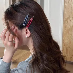 Set di fermagli per capelli con strass a fiori, forcine eleganti per donne e ragazze.