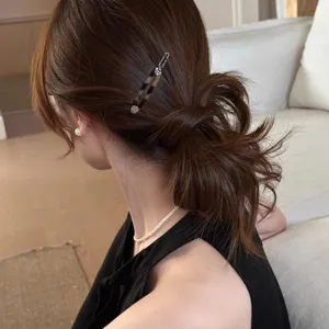 Molletta capelli fiore strass dettaglio, fermaglio dolce frangia per donna elegante.