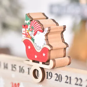 Décoration de calendrier de l'Avent en bois de Noël avec design de traîneau de lutin mignon.