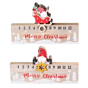 Ornement de calendrier de l'Avent de Noël en bois avec un design de gnome mignon.