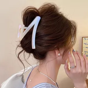 Pince à cheveux Z de niche de haute qualité pour femmes, grande pince requin élégante.