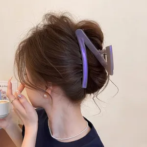 Grande pince à cheveux en résine violette en forme de Z accessoire tendance pour femmes