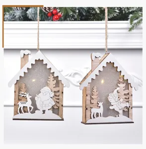 Adornos colgantes de casa luminosa de Navidad de madera, decoración rústica de fiesta.