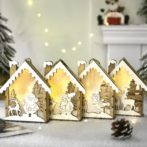 Casa de Navidad de Madera Brillante LED Decoración Colgante Cabaña con Techo de Nieve Papá Noel Alce Muñeco de Nieve Adorno Colgante