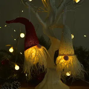 Pendentifs de gnome de Noël lumineux, décorations d'arbre de vacances brillantes à LED.