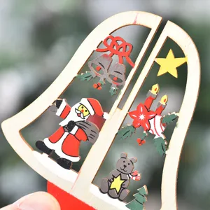 Holz Weihnachtsglocke hängender Anhänger mit Weihnachtsmann Bär Deko festliche Baumornamente.