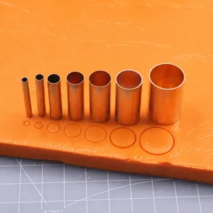 Mini juego de moldes de corte redondo de metal para arcilla y manualidades detalle.