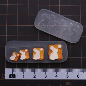 Miniature rabbit biscuit silicone mold for DIY dollhouse clay craft and food miniature making.