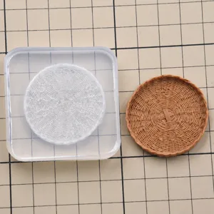 Miniatur Silikonform und geflochtenes Tablett Set fuer DIY Puppenhaus Ton Handwerk.