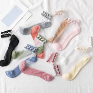 Calcetines de cristal de malla transparente de verano con elegantes puños de perlas y diseño transpirable.