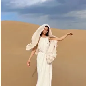 Sciarpa in garza effetto lino bianco, grande scialle protezione solare viaggio spiaggia.