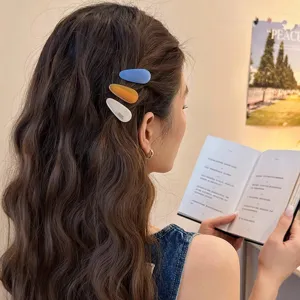 Acetat ovale kleine Haarklammer für Damen, stilvolle Seitenklammer und Ponyklammer.