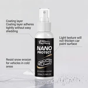 Vista detallada del frasco de spray de nanorrevestimiento para autos con funciones protectoras.