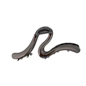 Geometric metal large hair claw clip for women, chic wavy metal shark clip for elegant updos.