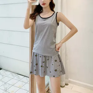 Summer casual sleeveless top and shorts set with cute floral print, comfortable daily wear.