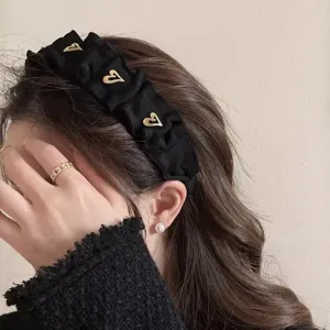 Damen Eleganter Schwarzer Plissierter Stoff Haarreif Mit Goldmetall Herzdekor Mode Hoher Scheitel Haarschmuck