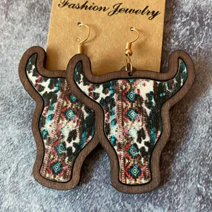 Boucles d'oreilles tête de taureau en bois vintage style bohème pendantes pour femmes