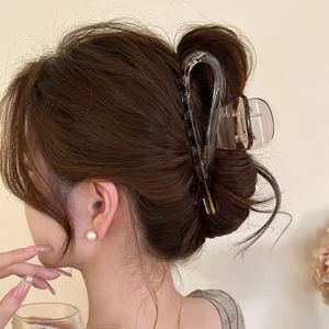 Große Acryl Haarklammer mit Kreuz-Design, stilvoller Haargreifer für elegante Hochsteckfrisuren.